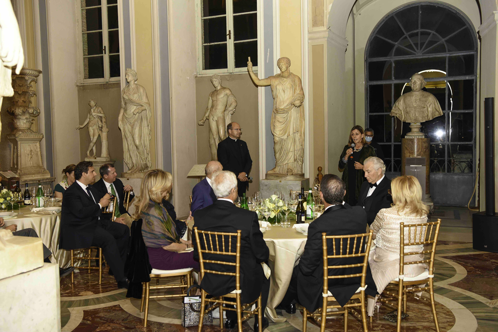 Dinner at the Hall of Busts and Statues APAVM